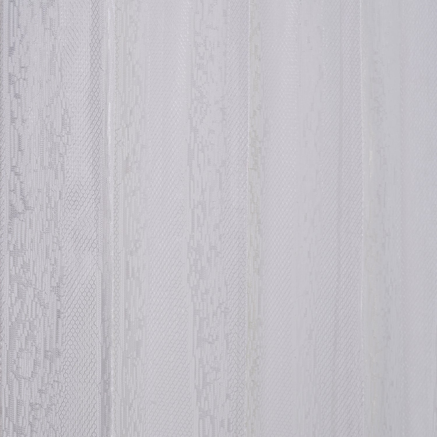 Geometry Elegant Sheer Trail Design 04